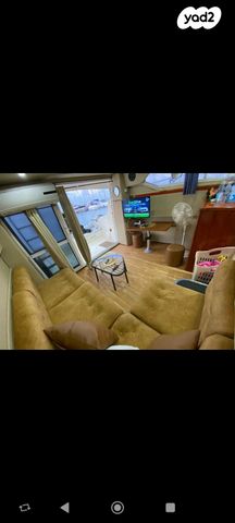 יאכטות - סירות מנוע