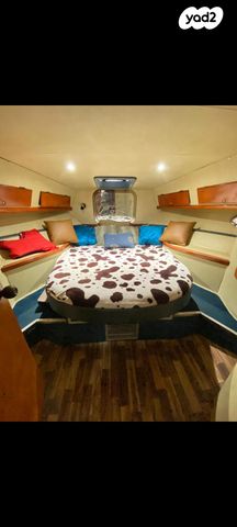 יאכטות - סירות מנוע