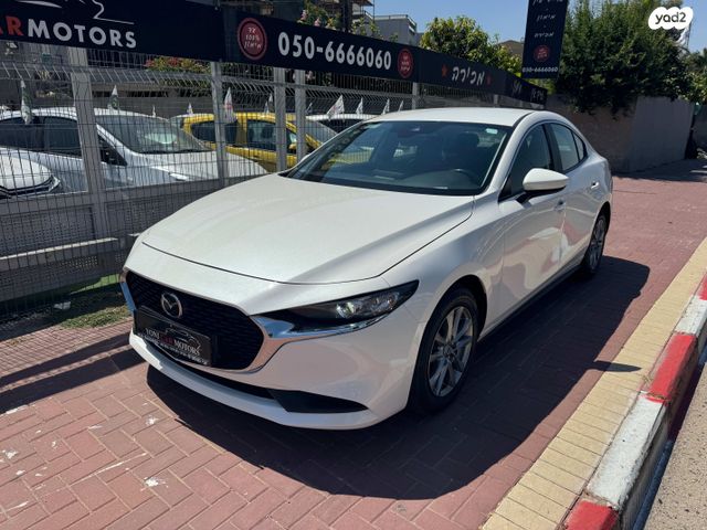 מודעת רכב מאזדה 3