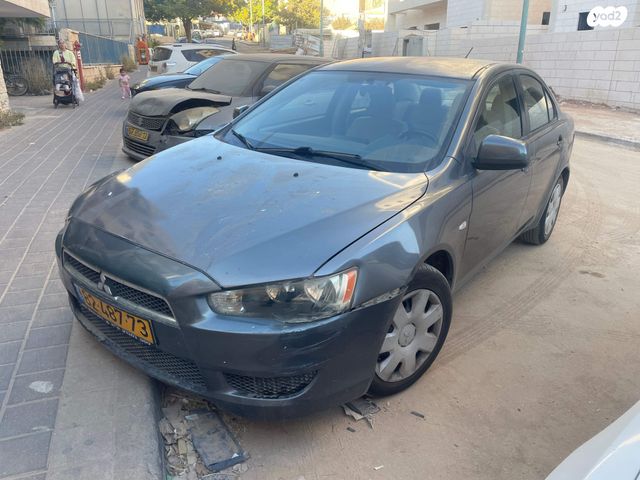 מודעת רכב מיצובישי לנסר