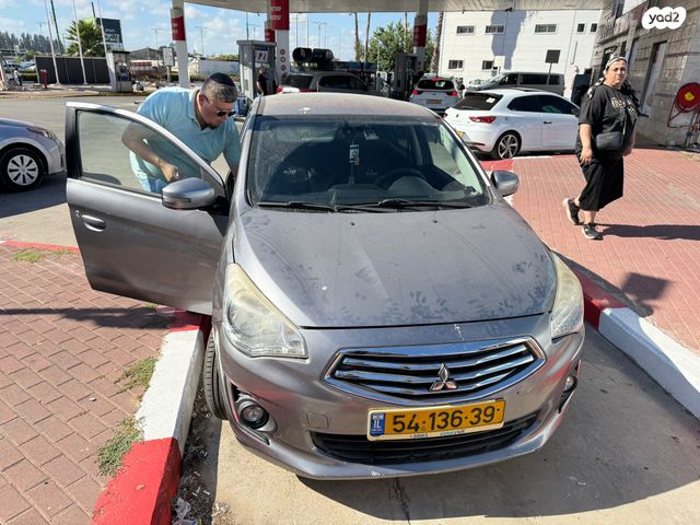 מודעת רכב מיצובישי אטראז'
