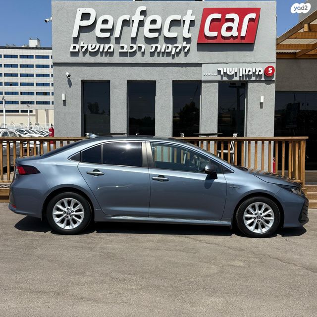 טויוטה קורולה