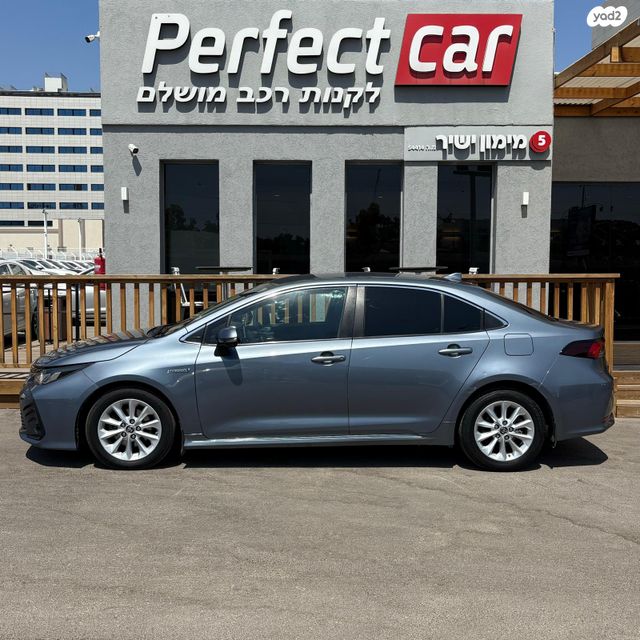 טויוטה קורולה