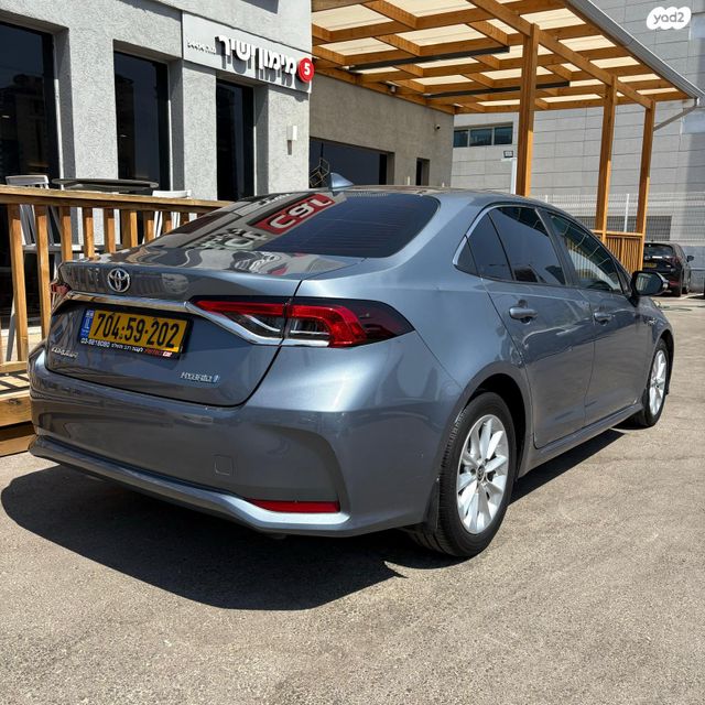 טויוטה קורולה