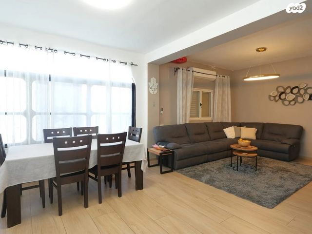 בית פרטי/ קוטג', כ"ט בנובמבר 46, בית אליעזר, חדרה