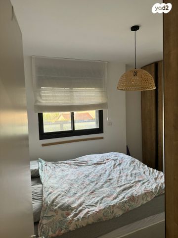 דירה, זאב ז'בוטינסקי 23, אגרובנק, חולון