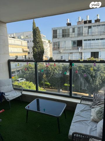 דירה, זאב ז'בוטינסקי 23, אגרובנק, חולון