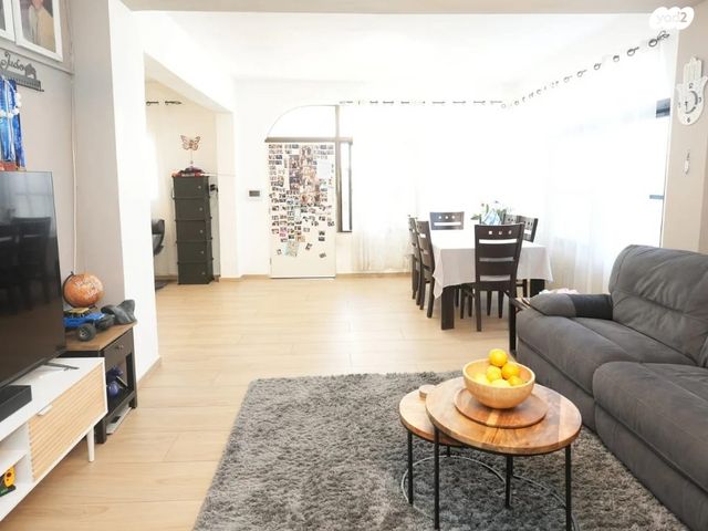 בית פרטי/ קוטג', כ"ט בנובמבר 46, בית אליעזר, חדרה