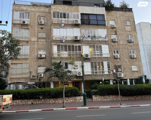 שדרות ירושלים 108