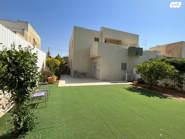 עכו 30