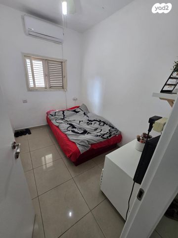 דירה, ביאליק 113, חרוזים, רמת גן