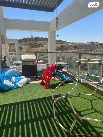 דירה, נחליאלי, הציפורים, מודיעין מכבים רעות