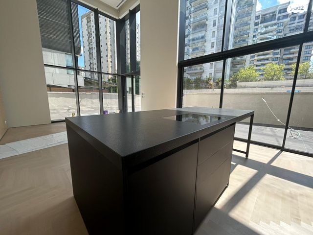 דירת גן, אבשלום חביב, רמת אביב ג', תל אביב יפו