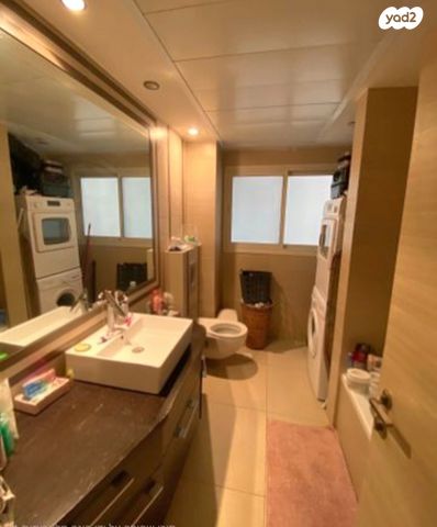 דירה, פייר קניג 37, נוף הטיילת, נתניה