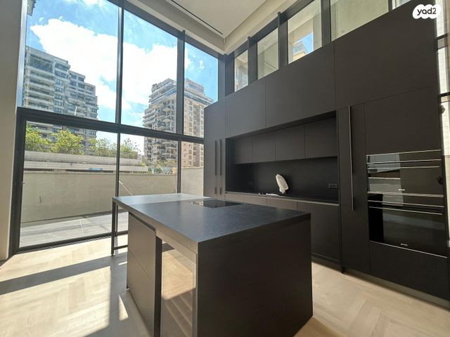 דירת גן, אבשלום חביב, רמת אביב ג', תל אביב יפו