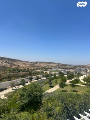 דירה, נחליאלי, הציפורים, מודיעין מכבים רעות