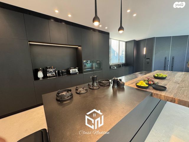 בית פרטי/ קוטג', סביון