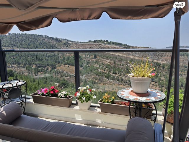 גג/ פנטהאוז, אבנר חי שאקי, גילה, ירושלים