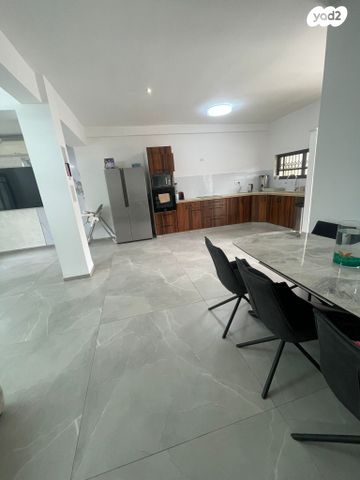 דו משפחתי, רמת בלפור, מגדל העמק