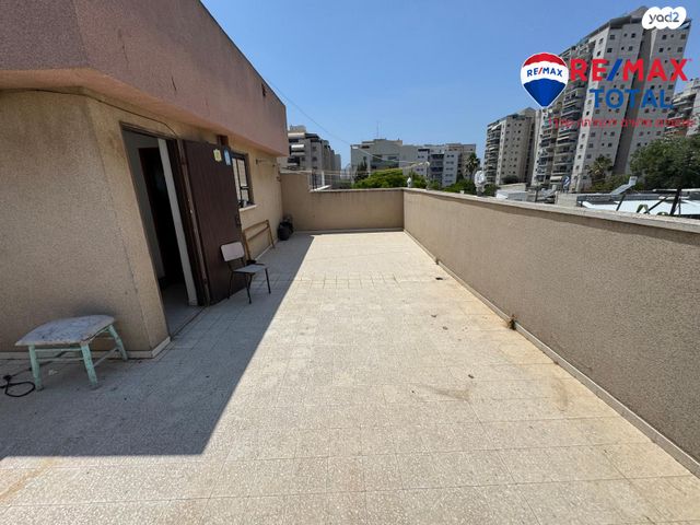 בית פרטי/ קוטג', אלחריזי, גרין ועם, חולון