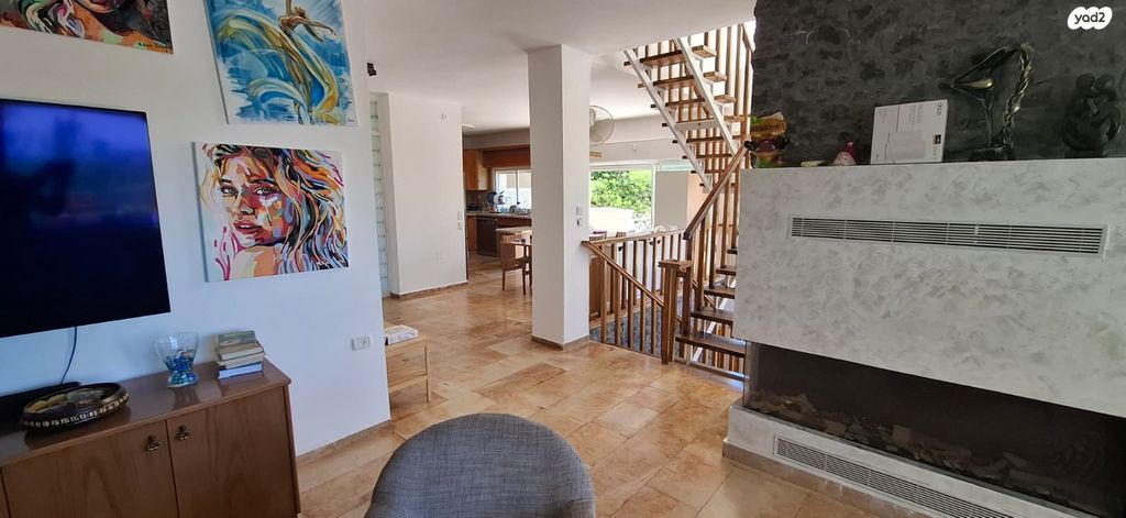 בית פרטי/ קוטג', הר אדר, הר אדר