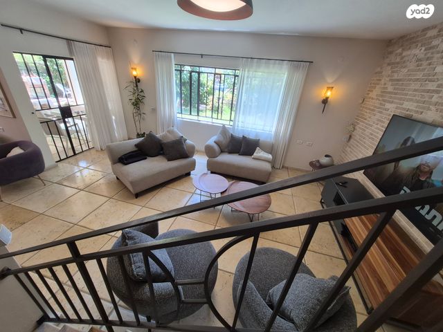 בית פרטי/ קוטג', קדימה צורן