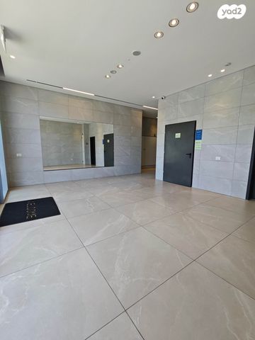 דירה, הצבר, נרקיסים, ראשון לציון