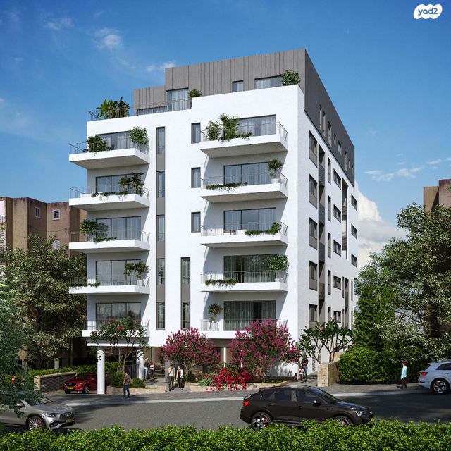 גג/ פנטהאוז, ז'בוטינסקי 37, ארלוזורוב, גבעתיים