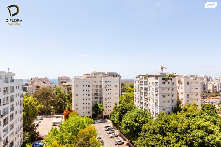 גג/ פנטהאוז, רב אשי, נווה אביבים, תל אביב יפו