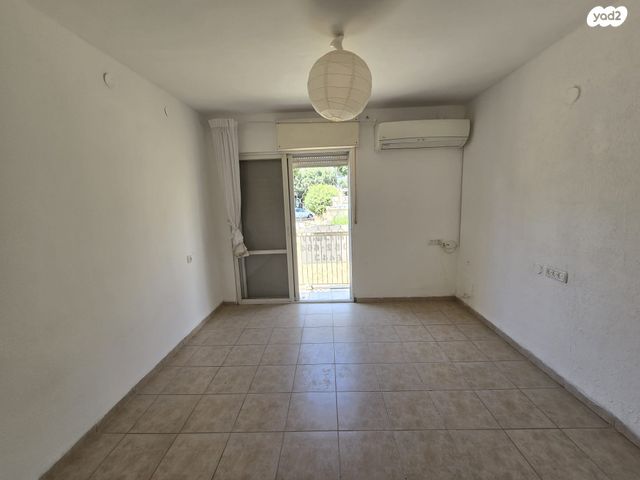 דירה, שדרות הנרייטה סולד, קרית ים