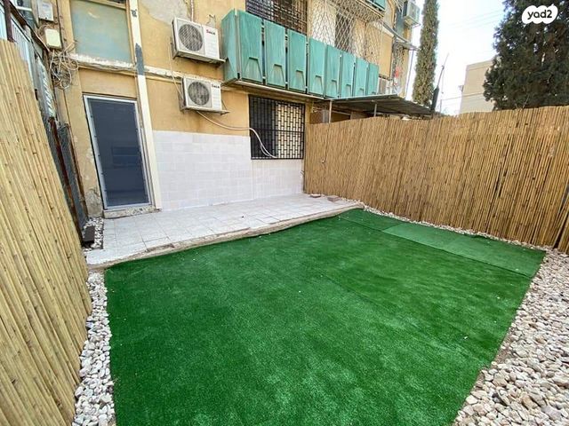 שמעון בר גיורא 