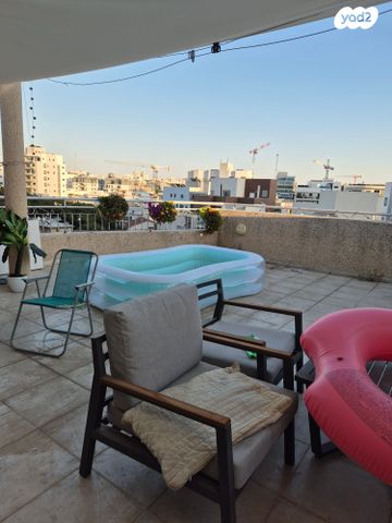 גג/ פנטהאוז, ארלוזורוב, שכונת הראשונים, רמת גן