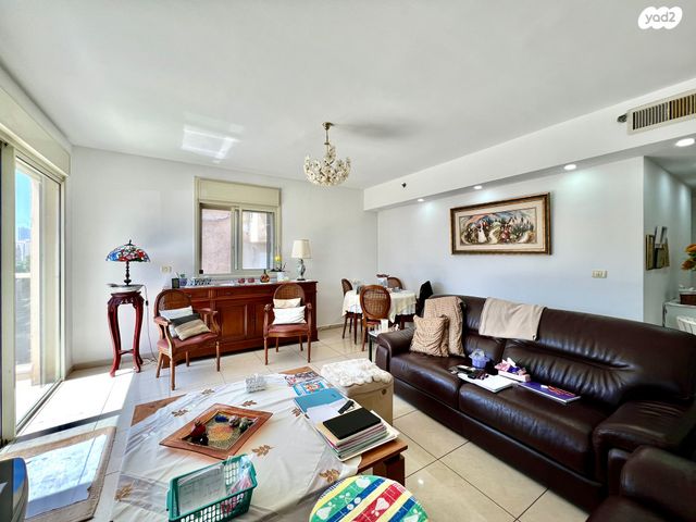 דירה, הרב קוק 5, צפון מערב מרכז העיר, נתניה