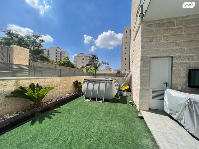 דירת גן, קטיף, נתיבות מערב, נתיבות