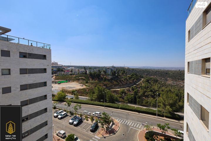 דירה, אלפי מנשה