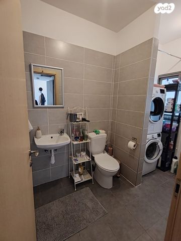 דירה, אהובה עוזרי 5, המחנה הצבאי, קרית מלאכי