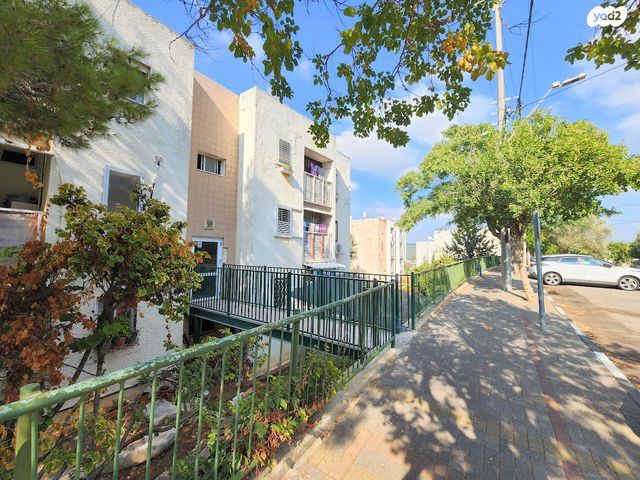 דירה, קרן היסוד, שכונה ותיקה - מרכז העיר, מעלות תרשיחא