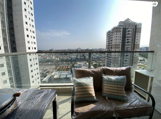 שולמית אלוני 7