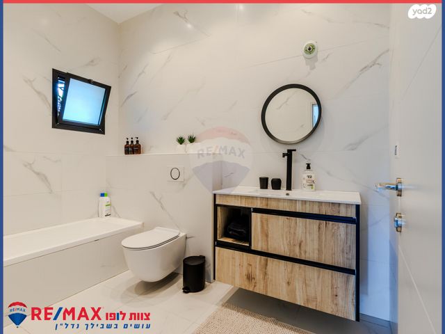 בית פרטי/ קוטג', אומן