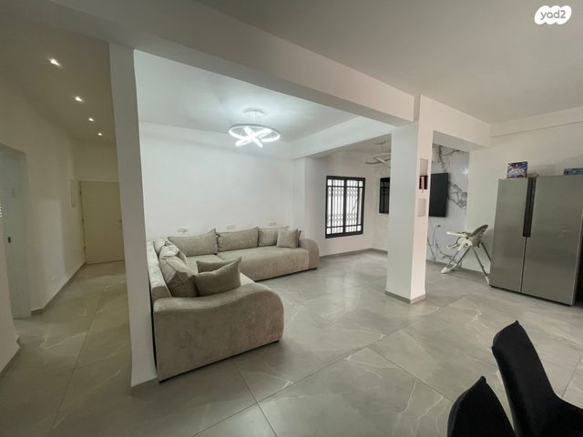 דו משפחתי, רמת בלפור, מגדל העמק