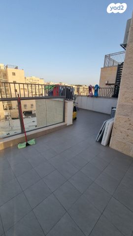 גג/ פנטהאוז, נהרדעא, שפע חיים / רמת בית שמש ד-3, בית שמש