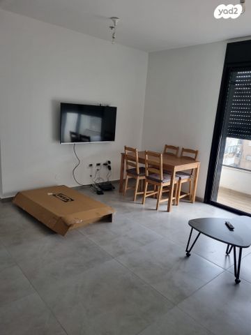 דירה, ישראל בן ציון, דרום מערב ותיק, בת ים