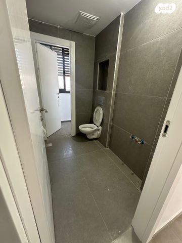 דירה, חרוזים, רמת גן