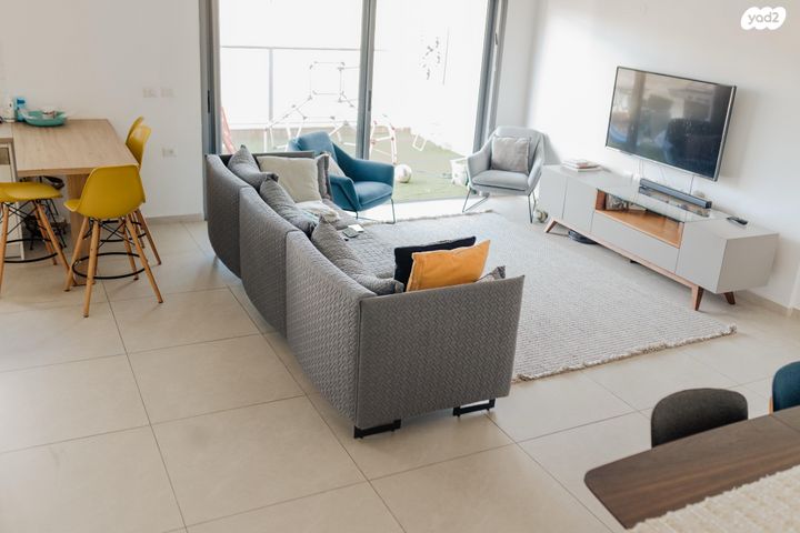 דירה, נחליאלי, הציפורים, מודיעין מכבים רעות