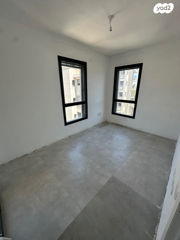 דירה, חרוזים, רמת גן