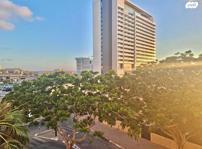 דירה, פייר קניג 37, נוף הטיילת, נתניה