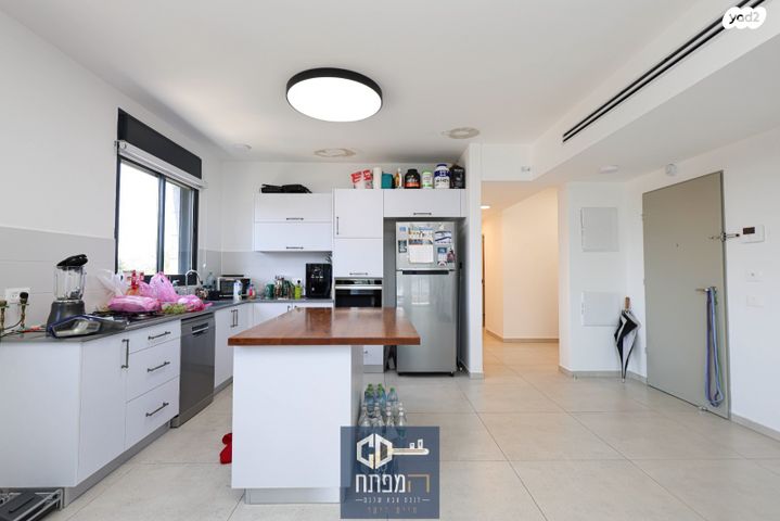 דירה, הרצליה