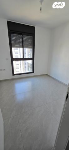 דירה, יצחק שמיר, רמת הדר, גבעת שמואל