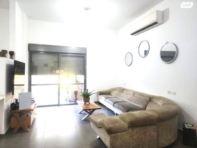 דירת גן, יוסף בורג, נווה זאב, נאות אילן, באר שבע