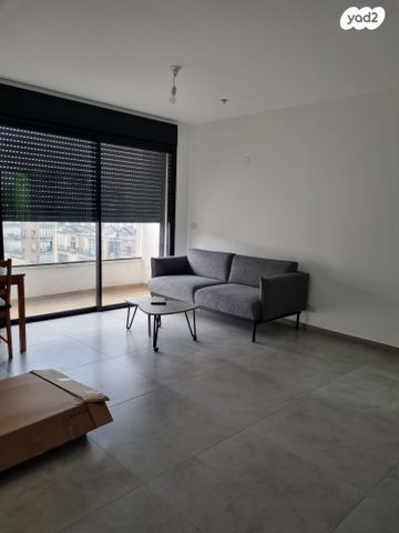 דירה, ישראל בן ציון, דרום מערב ותיק, בת ים